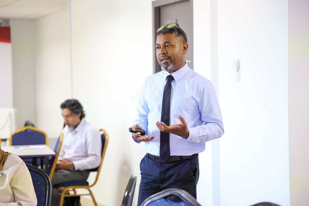 MNACAMALDIVES's tweet photo. Great leadership starts from within. For our fourth session of the Isdhaana Leadership Series, we teamed up with the Society for Health Education (SHE) to explore Emotional Intelligence and Communication.  @SHE_Maldives  @ACC_Maldives https://t.co/XXD4e0YiF5
