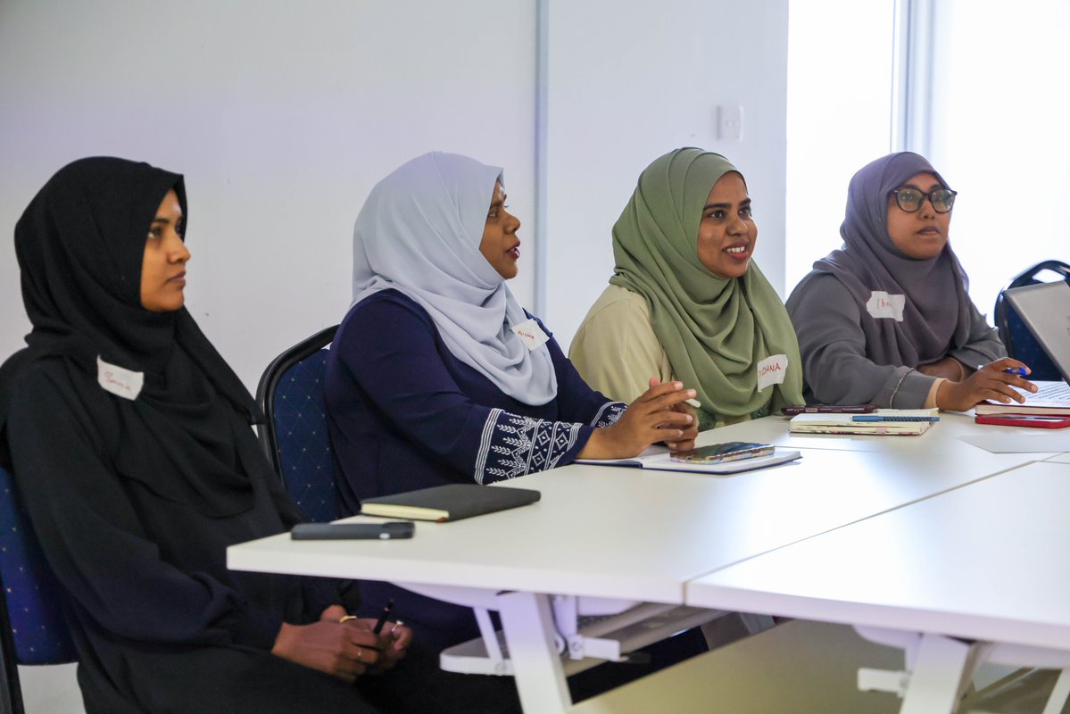 MNACAMALDIVES's tweet photo. The discussion went deep into self-awareness, empathy, and emotional regulation reminding us that how we listen, connect, and handle everyday workplace dynamics matters just as much as strategy.
A huge thank you to SHE for facilitating such an insightful, practical session! https://t.co/ZlVGYHYT2u