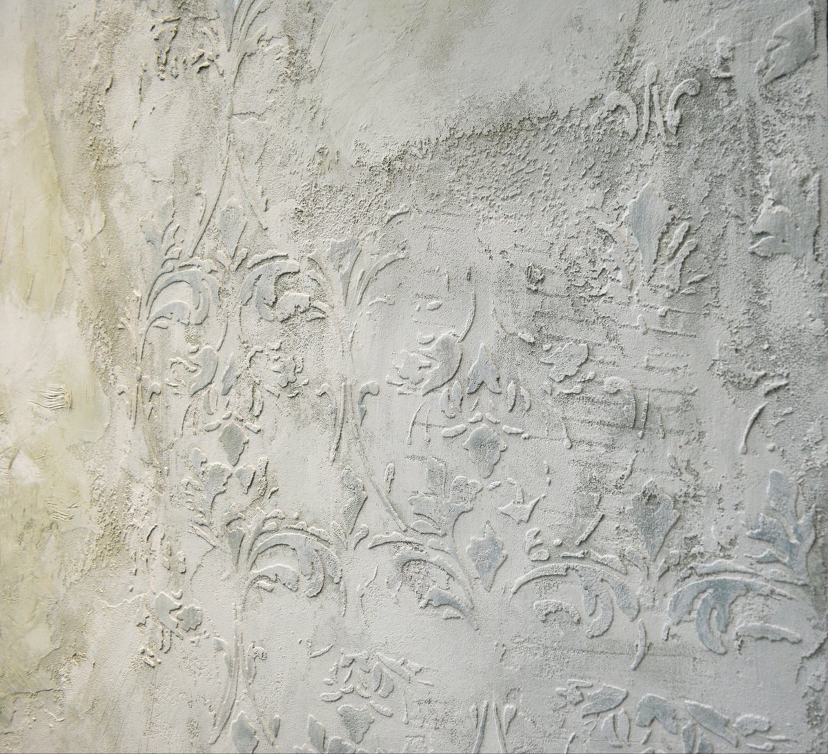 JuliaLanes's tweet photo. The charm of matter coming to life. With RASATO TRAVERTINO, walls become art: grooves, veins, and shadows tell ancient stories through a modern, timeless style. A tactile emotion before a visual one. https://t.co/vr8gVBpGmq
