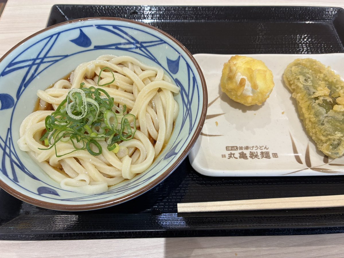 R606624's tweet photo. 重症のようです
うどん食べてコメダで癒されて
トボトボ帰ります https://t.co/Y5RjBkp5qp