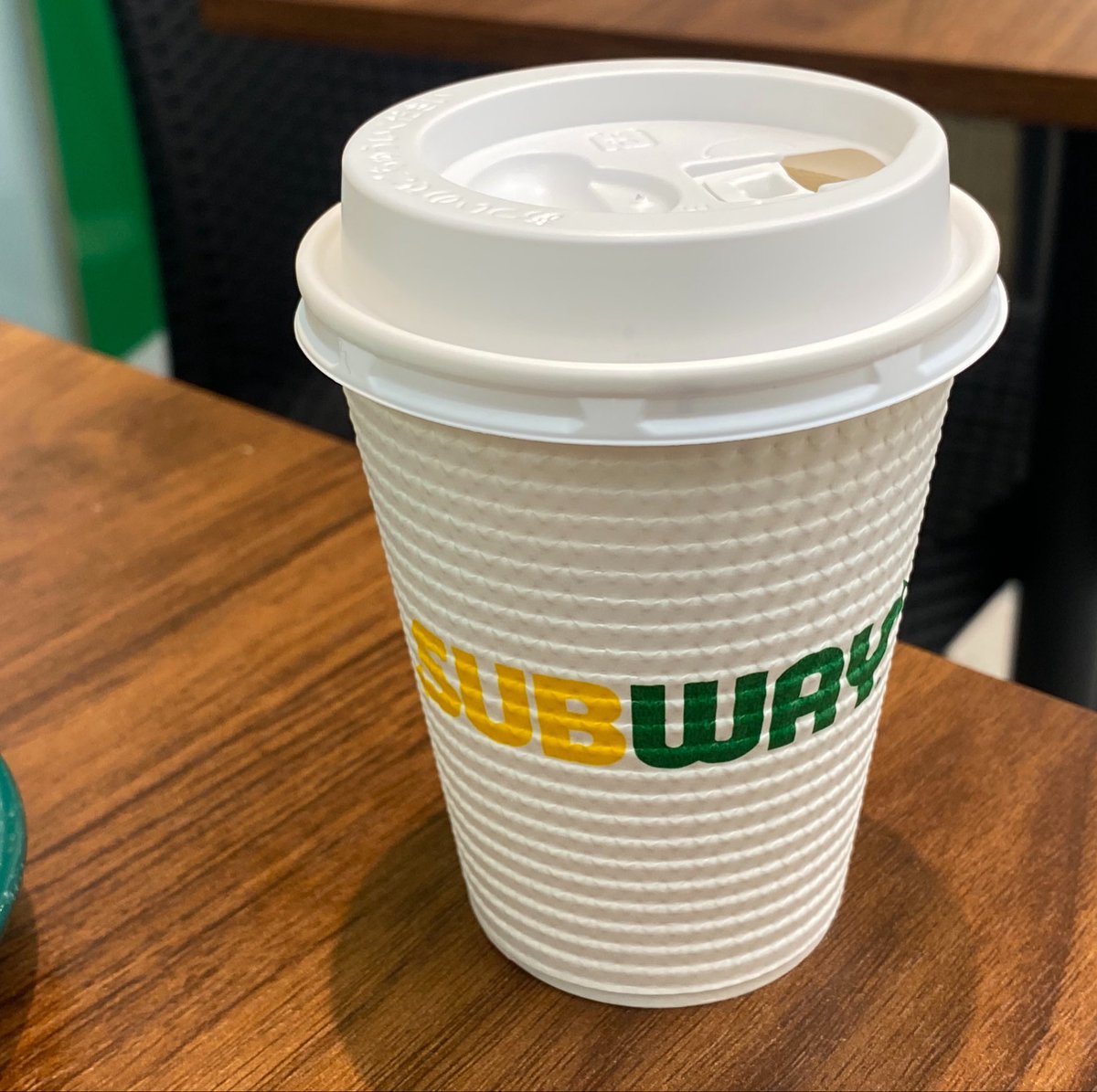taromoppu's tweet photo. 久々サブウェイ。ひさびサブウェイ。
嫁が金木犀の紅茶飲んでた。すげえ美味かった。次は俺もそれにしよ。
ザクタルえびブロッコリー美味。

#サブウェイ　#日常 https://t.co/Z5xxZSZaO0