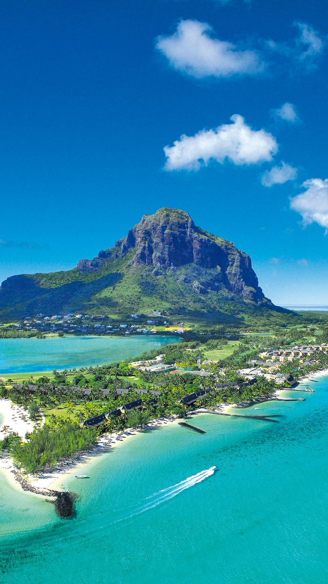 MauritiusGuide's tweet photo. Monday motivation in Mauritius 😍 https://t.co/sjWaFxFSxp