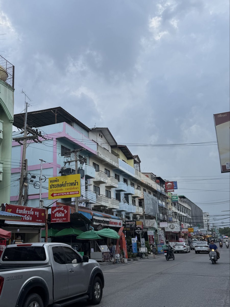 PEAA94's tweet photo. ฝนมาแล้วจ้าาา https://t.co/7kpSYX1NSo