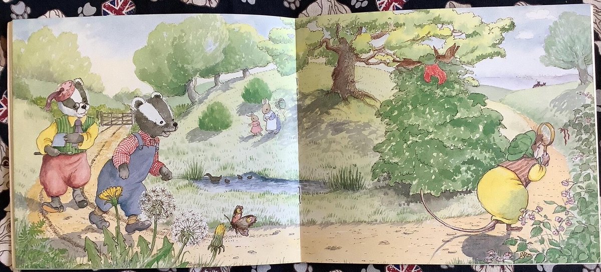 WatsonsVintage's tweet photo. A Super Cute Picture Book. Rare Vintage 1986 'The Spell That Worked' Paperback Book by Jean Gilder - Badger Picture Book - Fun and Nostalgic 40th Birthday Gift https://t.co/M3CnVceLoe via @Etsy #VintageBooks #ChildrensBooks #Badger #JeanGilder #1986Gift #nostalgia https://t.co/sBVjWrehpl
