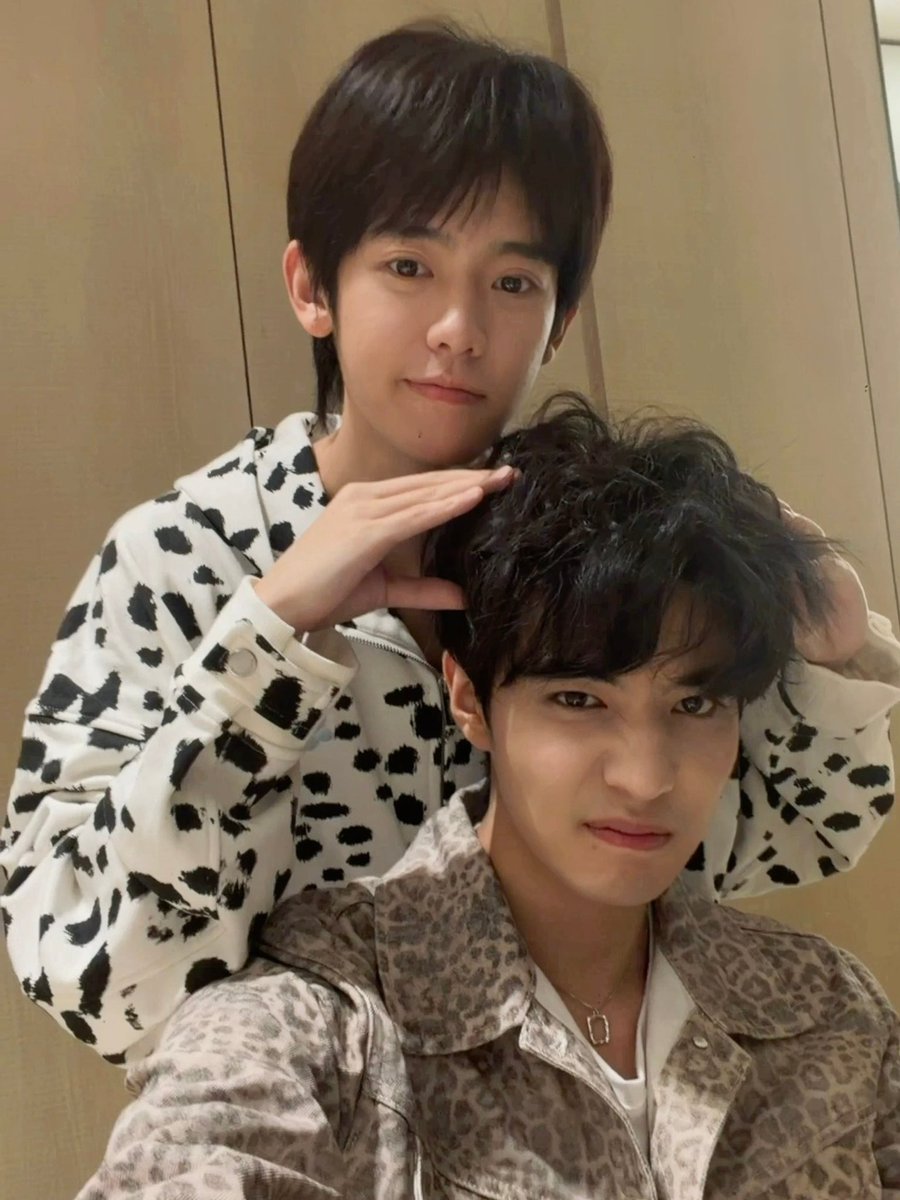 sakuya414tai's tweet photo. 😏🫠

誰か私に白米をください🤣
この写真を見ながら白米が進みます
#raozihao #zhuhou https://t.co/IV8SUy7lGq