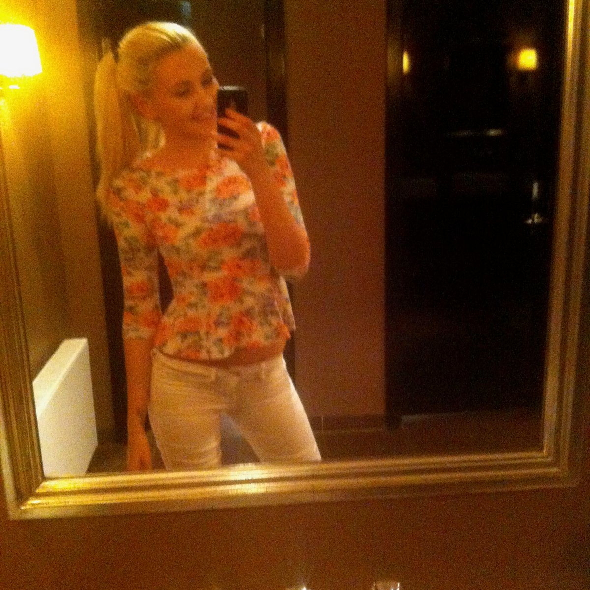 fiearchieve's tweet photo. Fie Laursen ✨️ ✨️   #fielaursen #fie #throwback #influencer https://t.co/p1ot9QmlII