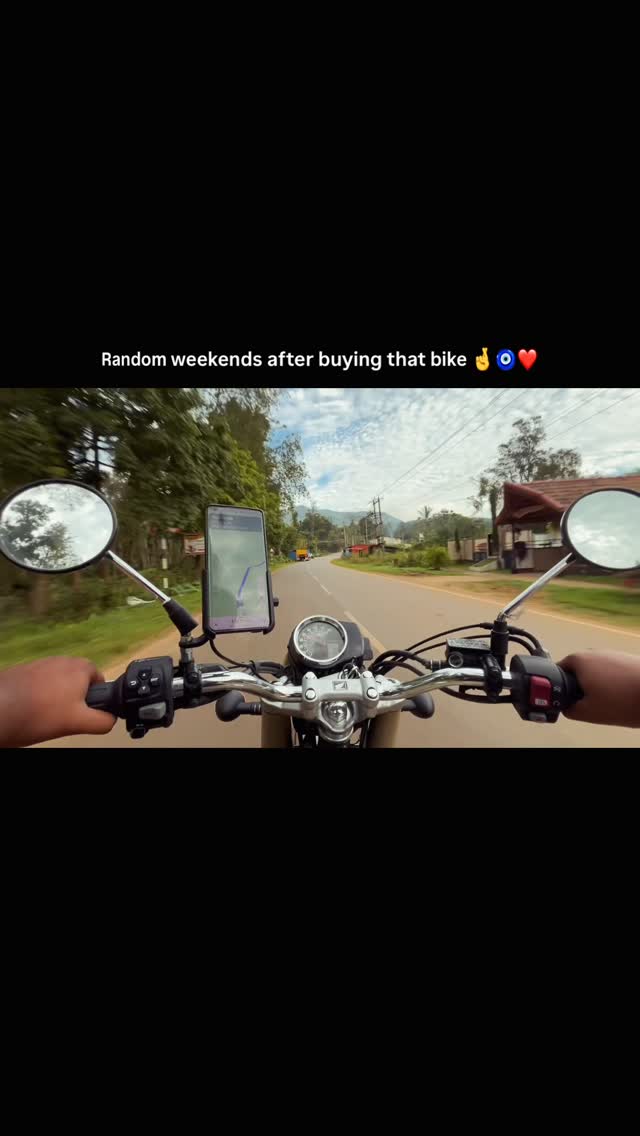 HvJvS's tweet photo. Just random weekend rides with my depreciating asset through the Western Ghats. https://t.co/jFJo9xf8Tn