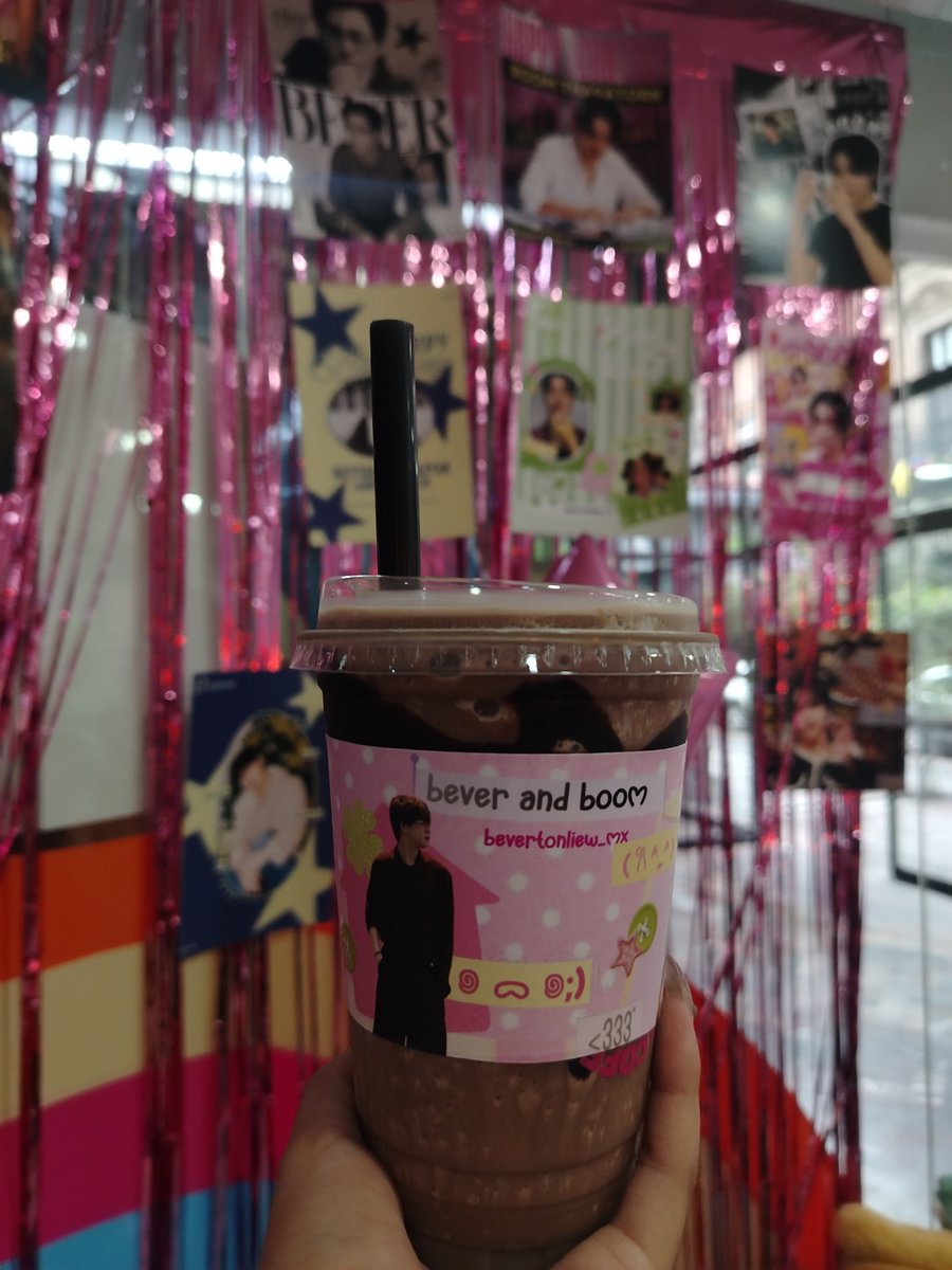 magicbvertonli's tweet photo. Today we held a lovely event for Bever's birthday! We love sharing moments with the wonderful people who support such a great person. 🤍🌸

#bbverpj | @bbverpj https://t.co/zFLYaJG0JO