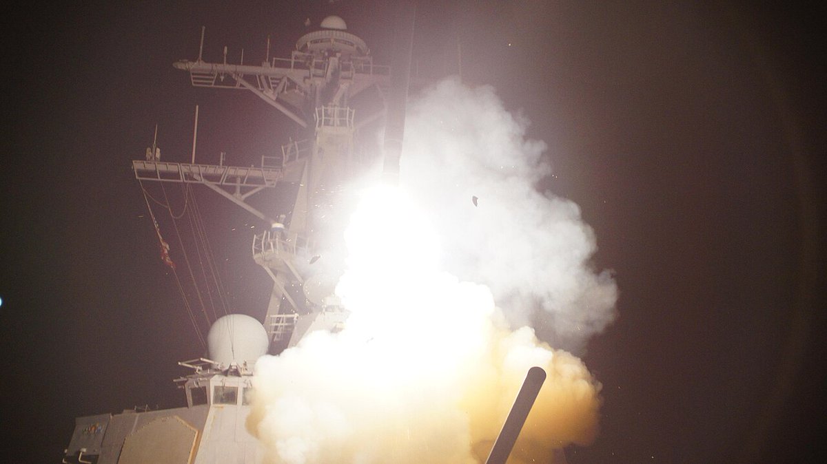 DefenseandtechC's tweet photo. How Vertical Launch Systems Turned Warships Into Missile Farms defenseandtech.com/vertical-launch-system-mk-41-explained/ #Mk41 #navaltechnology #navalweapons #Tomahawk https://t.co/U5Pagv3Z1v