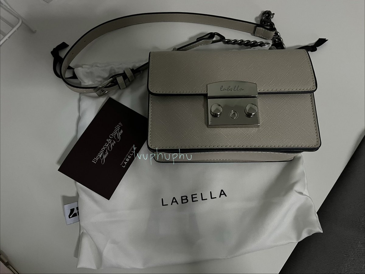 lvuphuphu's tweet photo. ส่งต่อ Labella ivory S มีถุงให้ 🤎🪽
price 1,150 free shipping
(ทักมาคุยราคาได้ค่ะ)
ใช้1ครั้ง ไม่ค่อยมีตำหนิ
DM มาดูเพิ่มเติมได้ค่ะ
#ส่งต่อกระเป๋า #ส่งต่อlabella #ส่งต่อเสื้อผ้า #ส่งต่อ #ส่งต่อเครื่องสำอาง #labella https://t.co/IwUndYhdiK