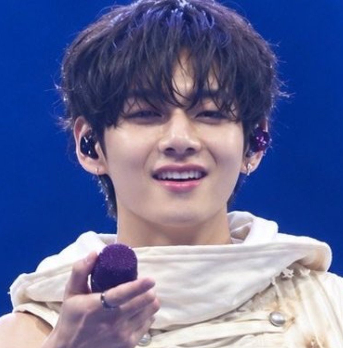 Iam_kths_'s tweet photo. 😭😭😭😭😭😭😭😭😭😭 https://t.co/kJDIpWwmVs