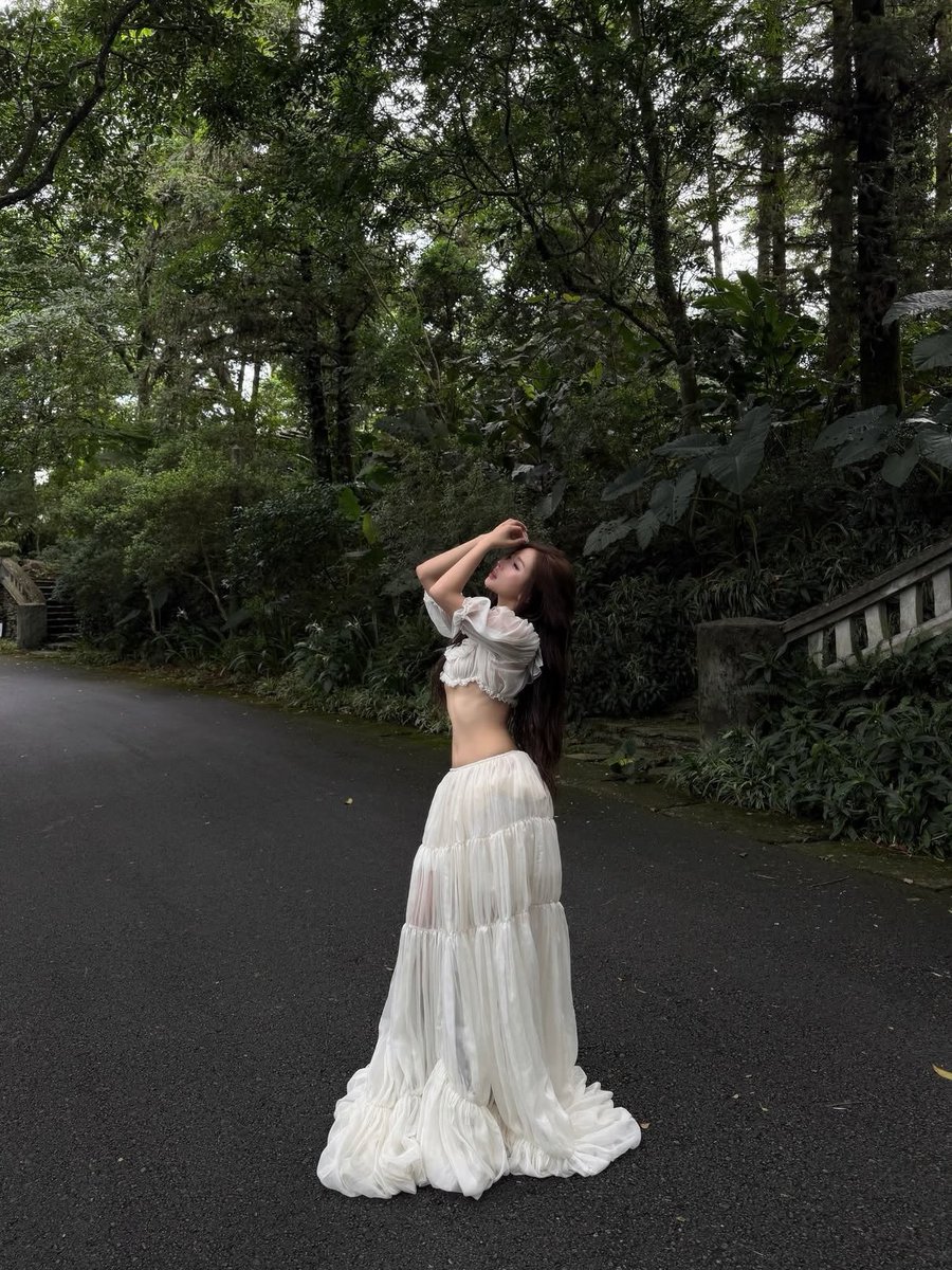 Fashion_Retro_X's tweet photo. Forest fairy mode. 🧚‍♀️ https://t.co/YmiBFxNi70