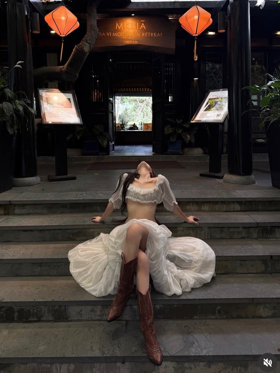 Fashion_Retro_X's tweet photo. Forest fairy mode. 🧚‍♀️ https://t.co/YmiBFxNi70