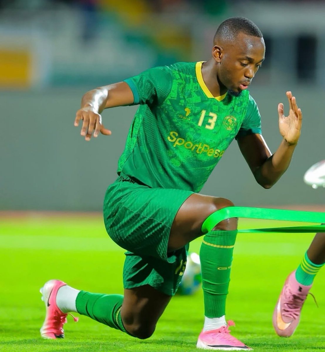 cleansheet_1's tweet photo. 🚨JUST IN: Mshambuliaji wa club ya yanga peter shalulile hatakua sehemu ya kikosi kitakachowakabili simba mnamo octoba 10 kutokana na majeraha alioyapata akiwa timu ya taifa

Mchezaji huyo aliumia katika mchezo wa Namibia vs Russia ambapo namibia alipoteza kwa kufungwa 5-0 https://t.co/F8IkWT1yGf