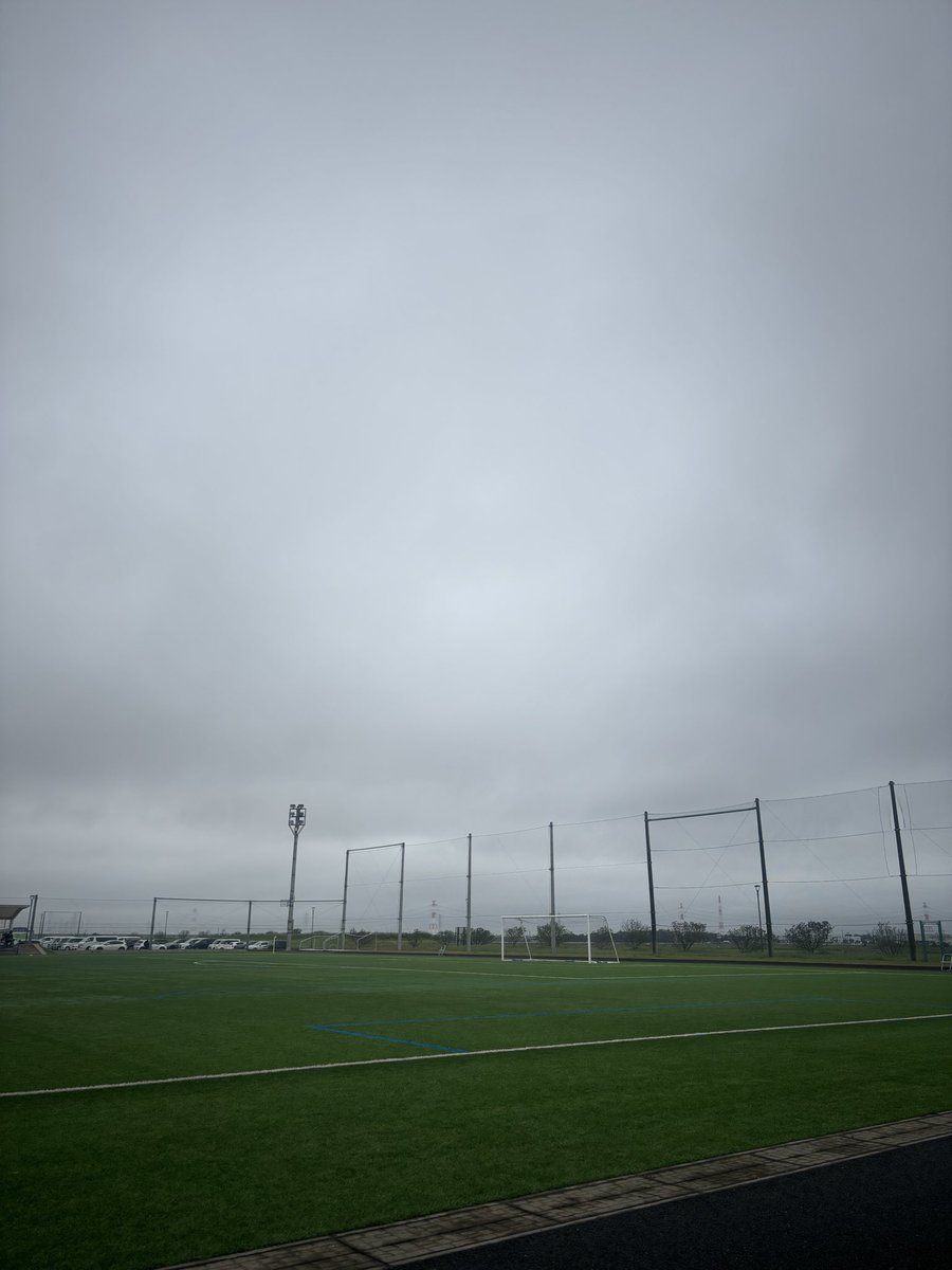 mi_mo0330's tweet photo. 長男⚽️新人戦敗退…

息子に言いたい事たくさんあるけど我慢🤫

来年は自分たちの中学校でチーム作れますよくに🙏あと10人以上入部してもらわないとだわ笑 https://t.co/pQZ1TNIyNK