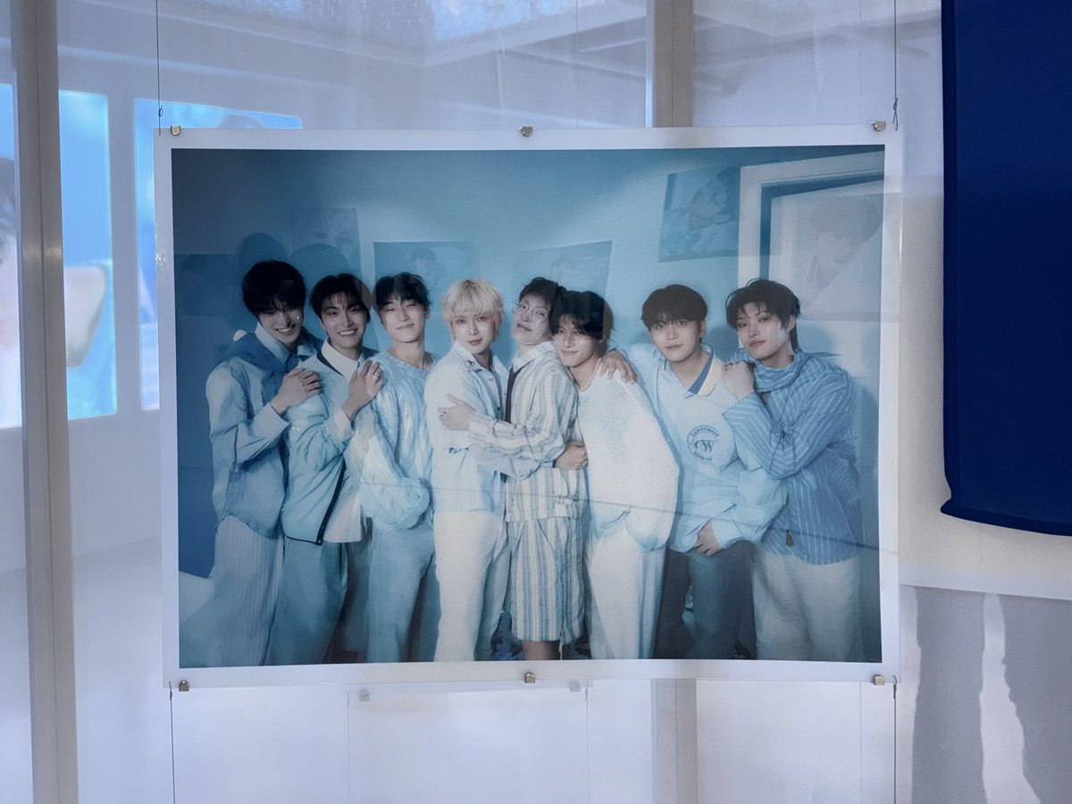 barleytail's tweet photo. 데뷔 전시회 이 단체사진 좋음 ... ♡
어떤 고양이 엄청 착하게 웃음 ( ｡◝‿◜｡ ) https://t.co/5xt3xNCj1f