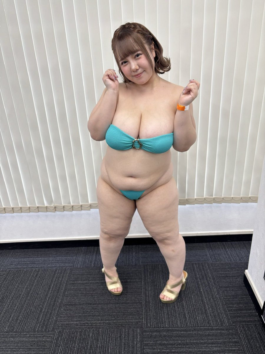 nBo1CwdmnI97540's tweet photo. ぷるけっとの天音さん！
ヘアアレンジと水着似合っててめっちゃ可愛かった！
#ぷるけっと https://t.co/1exnd4RGIR