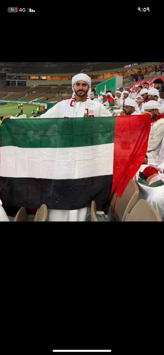 iihhryt's tweet photo. @iAzizksa @B8rja معليك في واحد اسمه علي يسب بالحكومه والشعب  اذا شفته ادعسه https://t.co/OWvh32FXjS