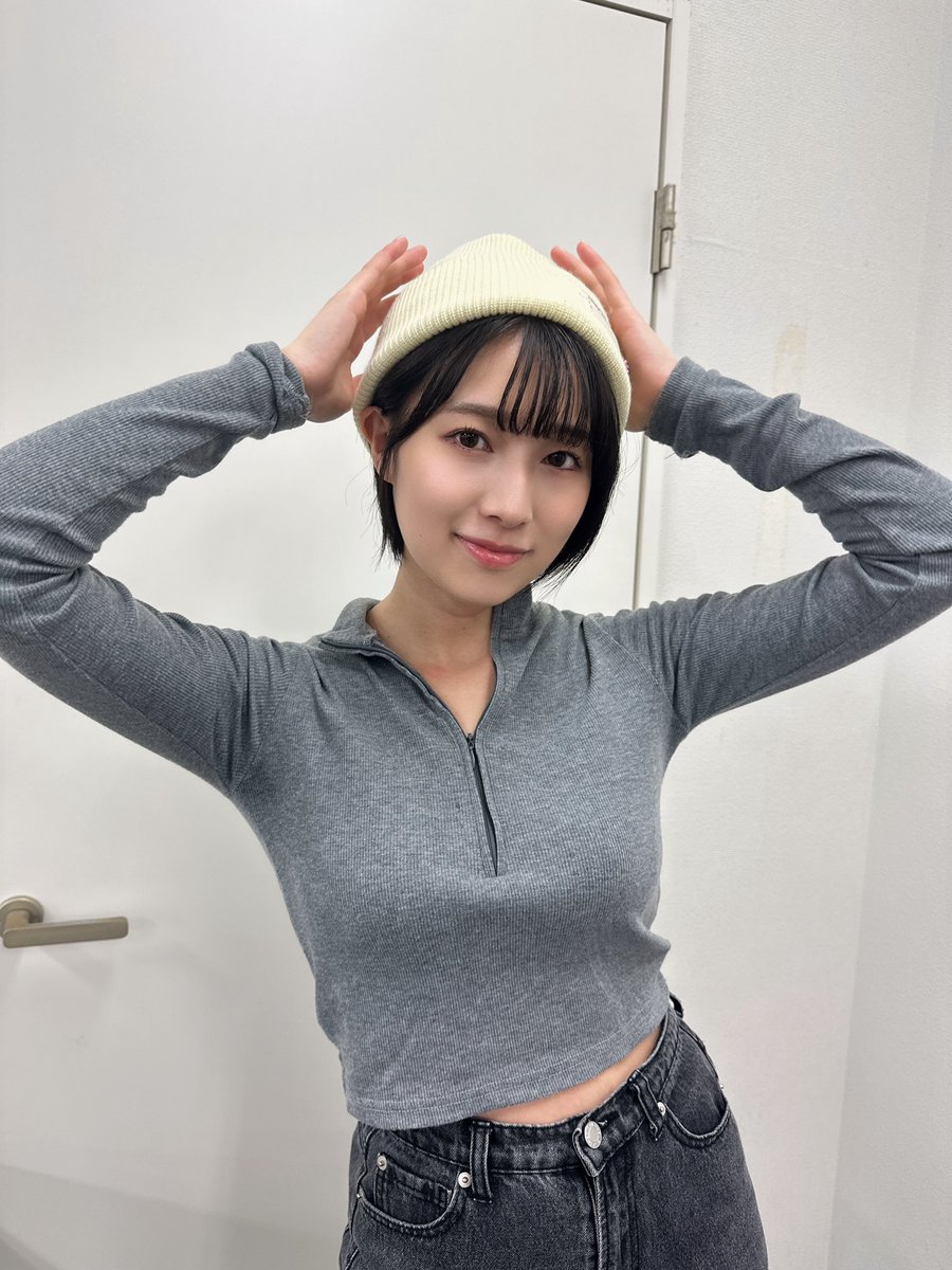 ri8gf's tweet photo. 脇汗💦 https://t.co/ZZFYACip5v