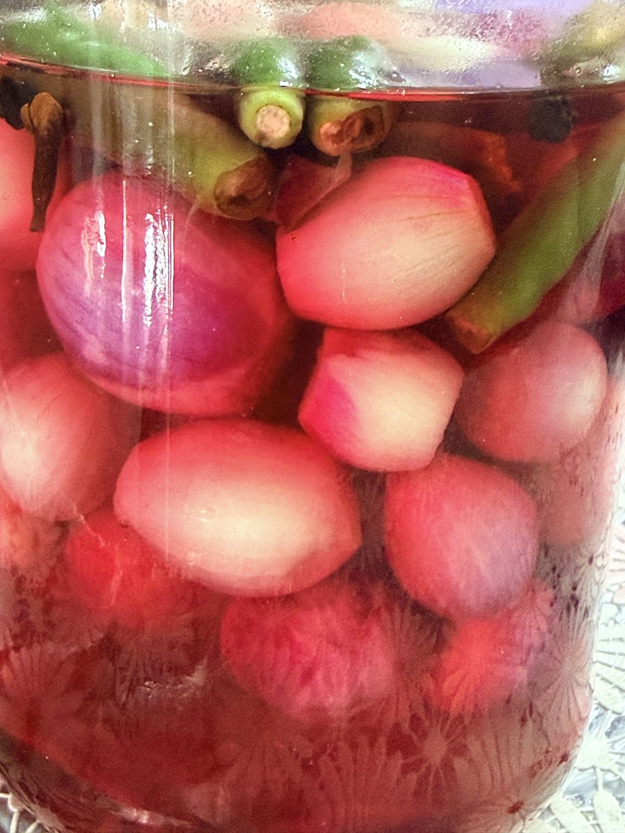 DBachhuka's tweet photo. This smells so good 🥹🎀 https://t.co/eOzzLZ7uSv
