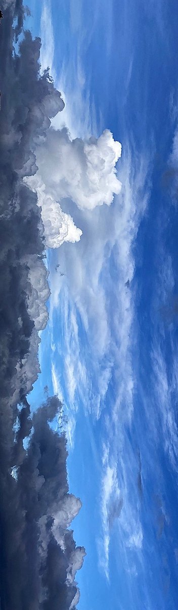 Alina_bloom79's tweet photo. Magical skys.. https://t.co/eAf9XBduta