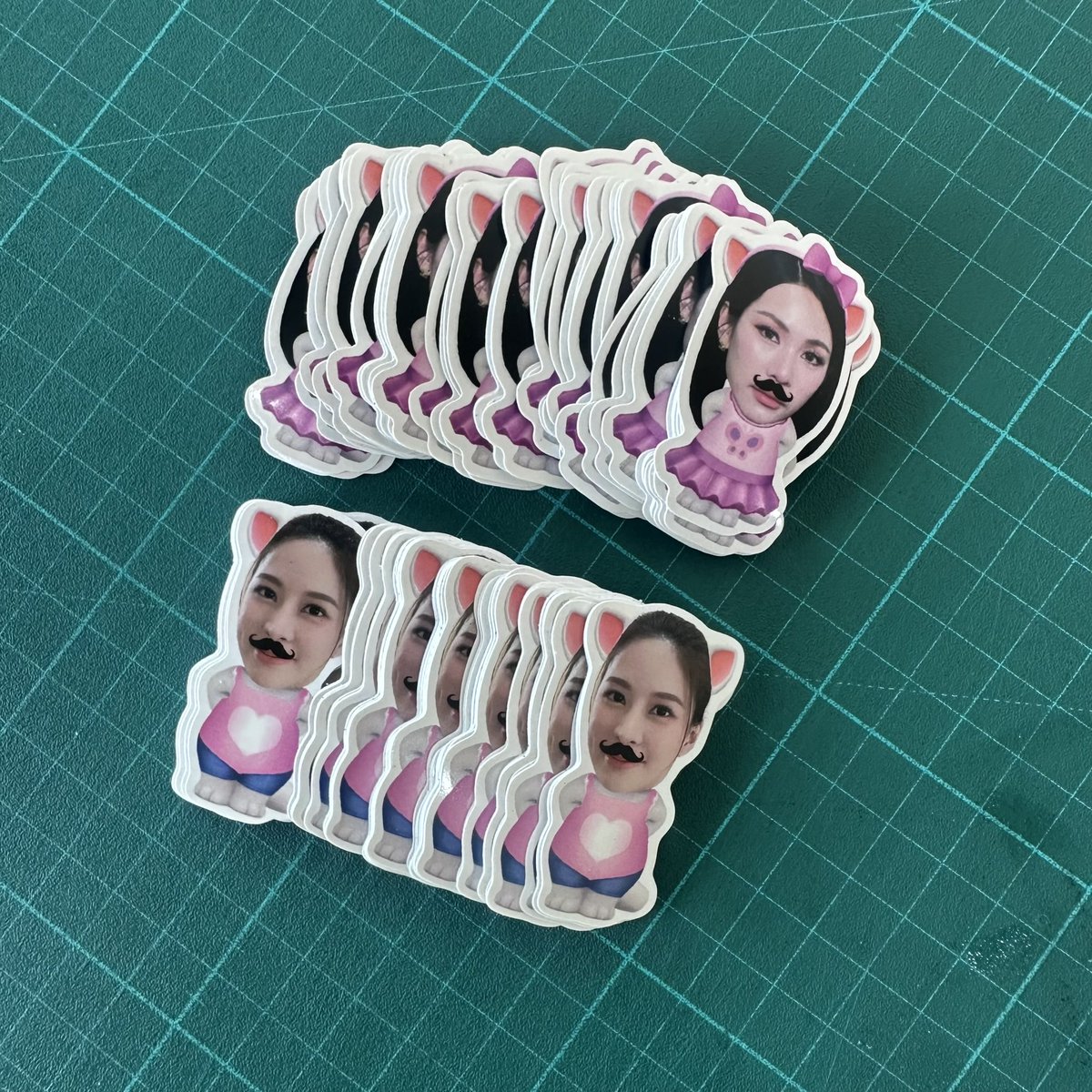 NeungKaew3011's tweet photo. รบกวน RT ด้วยนะคะ 
   🎀giveaway Khomkhlang EP.5
-DIC-CUT STICKER 

 🗓️ : 𝟧 ᴏᴄᴛᴏʙᴇʀ 𝟤𝟢𝟤𝟨
📍  :  ꜱɪᴀᴍ ᴘᴀᴠᴀʟᴀɪ
⏱️  : ᴛʙᴀ

#khomkhlangtheseries 
#ข่มขลัง #puinoonbint https://t.co/cF1VlGLdDW