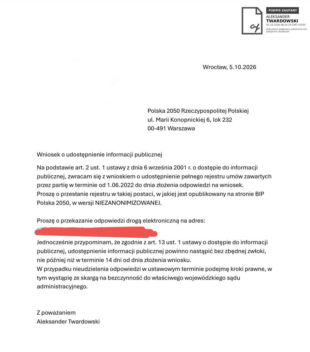 OloCzarny's tweet photo. Dzień dobry wszystkim.
Jak myślicie, dowiemy się, czy pójdą "w Gomołę" i nie odpowiedzą!

Na razie partia ewidentnie łamie prawo - zawiera umowy, za które płaci pieniędzmi publicznymi i nie ujawnia w rejestrze umów danych stron tej umowy. 

Jest w tym rejestrze na przykład umowa na 100 tys, ale usunięto informację, z kim zawarta "ze względu na prywatność"
To w oczywisty sposób niezgodne z prawem. Rejestr umów miał DOKLADNIE TO czynić publicznym. Informację, z kim zawarto umowę za pieniądze publiczne.