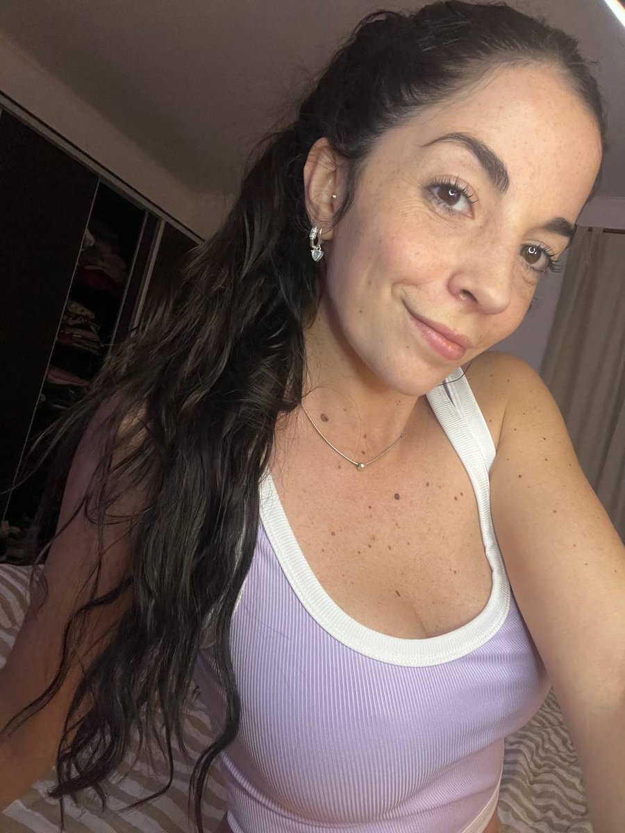 Mari_madame's tweet photo. Hola Amores, time to wake up to work ))) https://t.co/PcktIjZ4KZ
