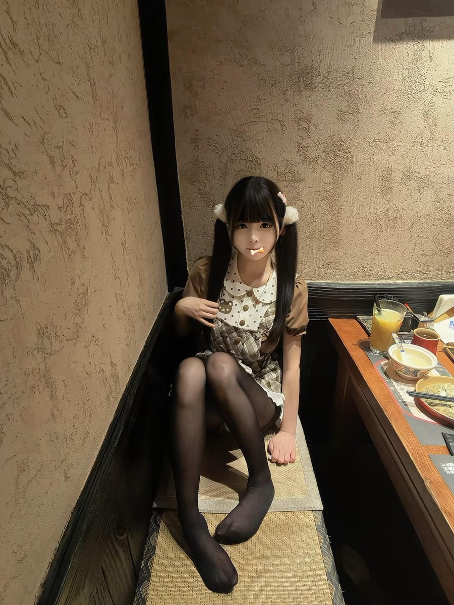 cheryl91cu1's tweet photo. 睡醒了，继续继续！！！

谁要看我16岁的福吗？？？

 多来锐评一下，看完不许讲我福黑嗷…！ https://t.co/oVkVrqshDt