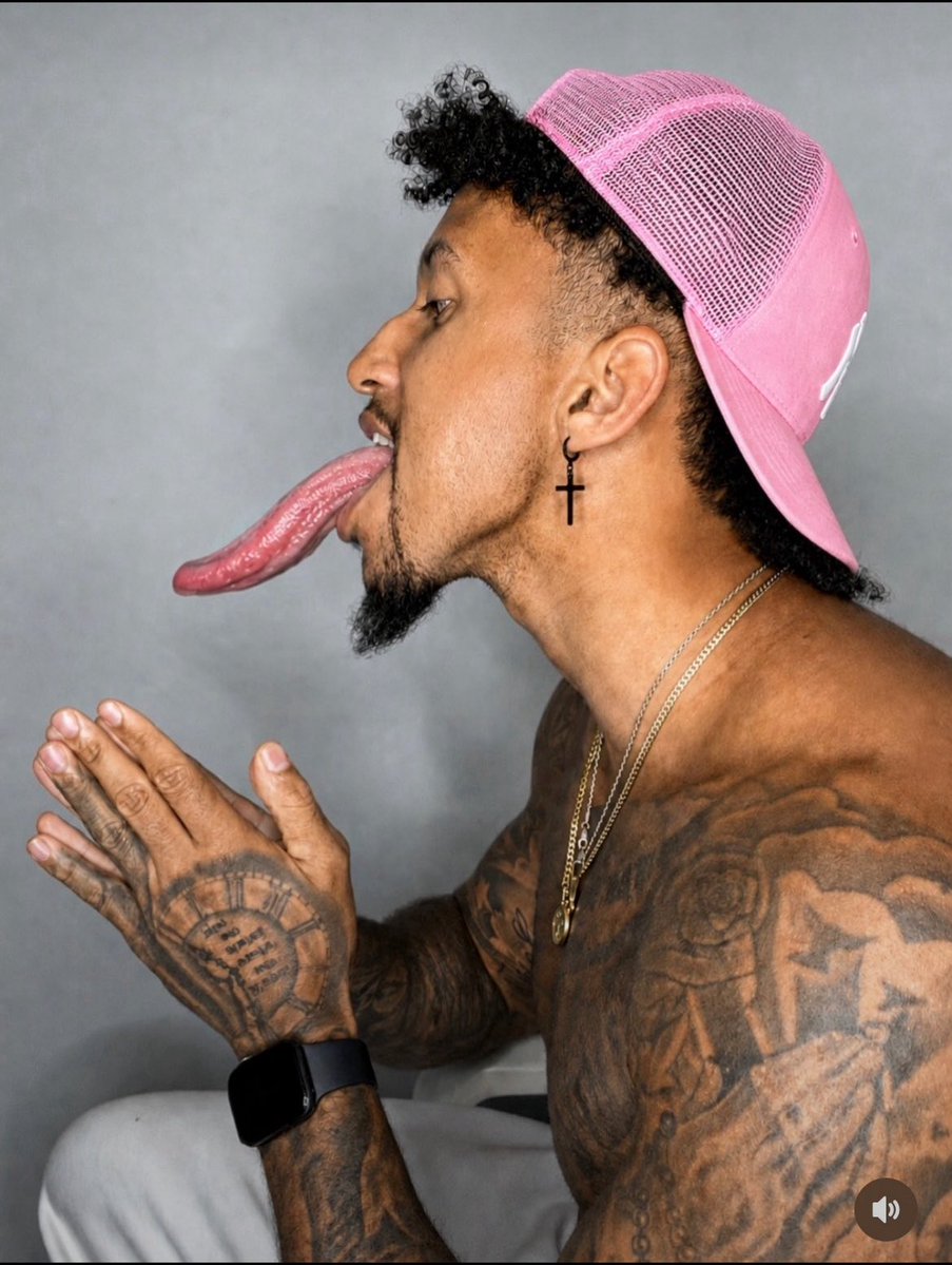 tattedjose's tweet photo. The tongue 👅 vs the cock 🍆
Which one you riding first? 👀
Link in bio see me full action 🎥🎬 https://t.co/sZDERk05k1