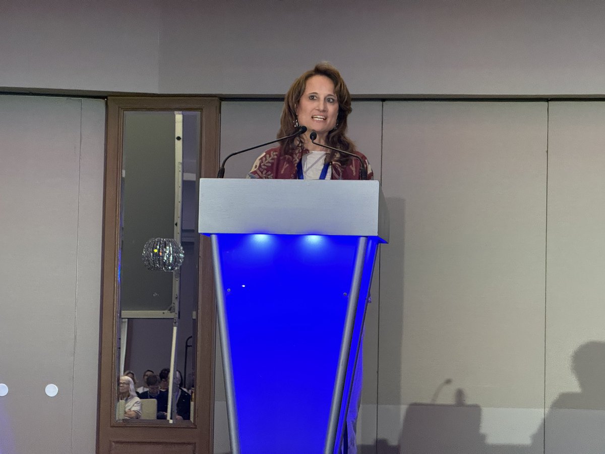 PapSociety's tweet photo. Women in Pathology keynote lecture by @DianaEstherossi at #ECC2026. Proud to see our current @PapSociety PRESIDENT deliver this, highlighting the contributions and leadership of women in pathology.@IACytology @aakasharmand @PoonamVohra3 @AzizaNassar2 @CiolyRiveroC https://t.co/Z4zsNopHq8