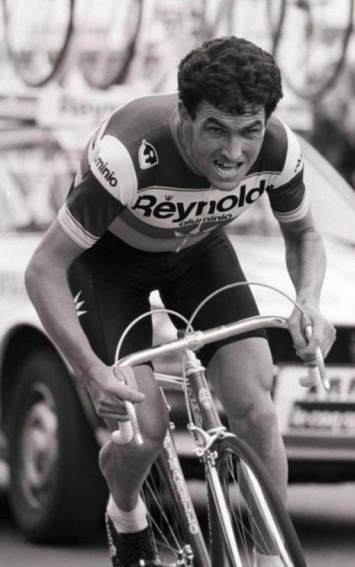 jmolivan's tweet photo. DEP un grande del ciclismo y una persona excepcional! 🙏❤️ la familia del ciclismo le recordaremos con admiración y estima. Angel nos devolvió la pasión por el Tour @LeTour https://t.co/6wbjbvYPbd