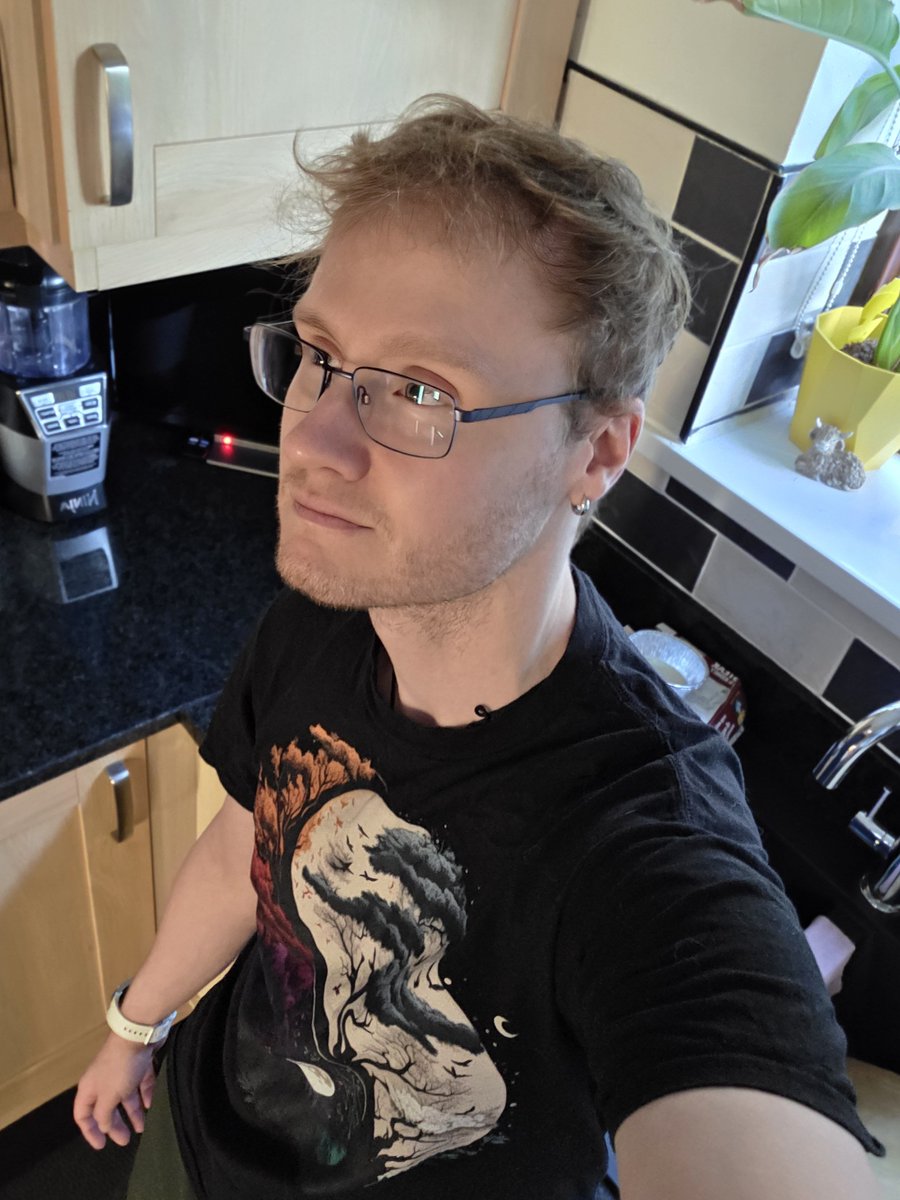 Matt60022110559's tweet photo. Monday morning coffee required https://t.co/y99YLnWkSD
