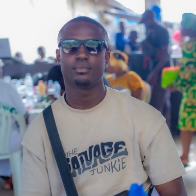 BorisAhire's tweet photo. #NouvellePhotoDeProfil https://t.co/1YGjTFWzIw