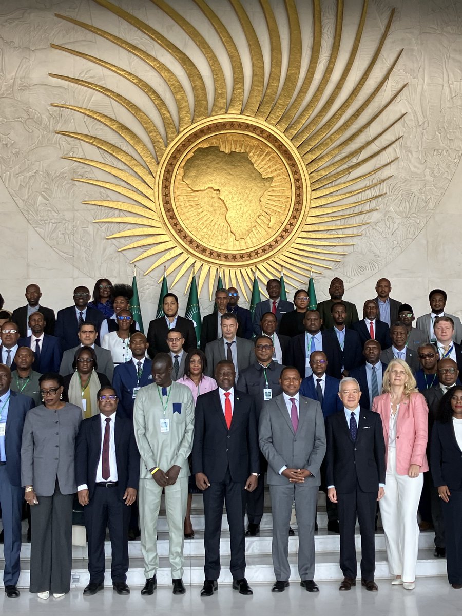 JapanMissionAU's tweet photo. 🌍At the AU-UNHCR Technical Dialogue, stakeholders exchanged views on advancing socio-economic inclusion of refugees in #Africa. 🇯🇵 Japan also underscored🤝#PPP,💡innovation &amp; TICAD's co-creation approach as key to addressing common challenges &amp; advancing shared prosperity.#TICAD https://t.co/uzjDxXIDQj