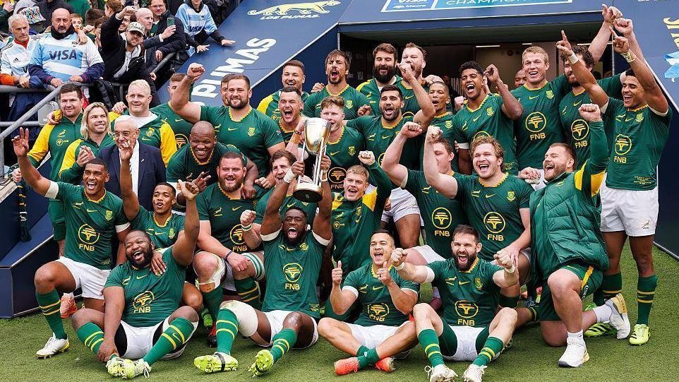CalebGirango's tweet photo. This is a South African Rugby team. It ain't banter, it is a real issue. If whites go back to their native countries, the economy of the Amapiano nation will crumble below the anti-tissue paper nation (Somalia) https://t.co/XHnHslF2mq