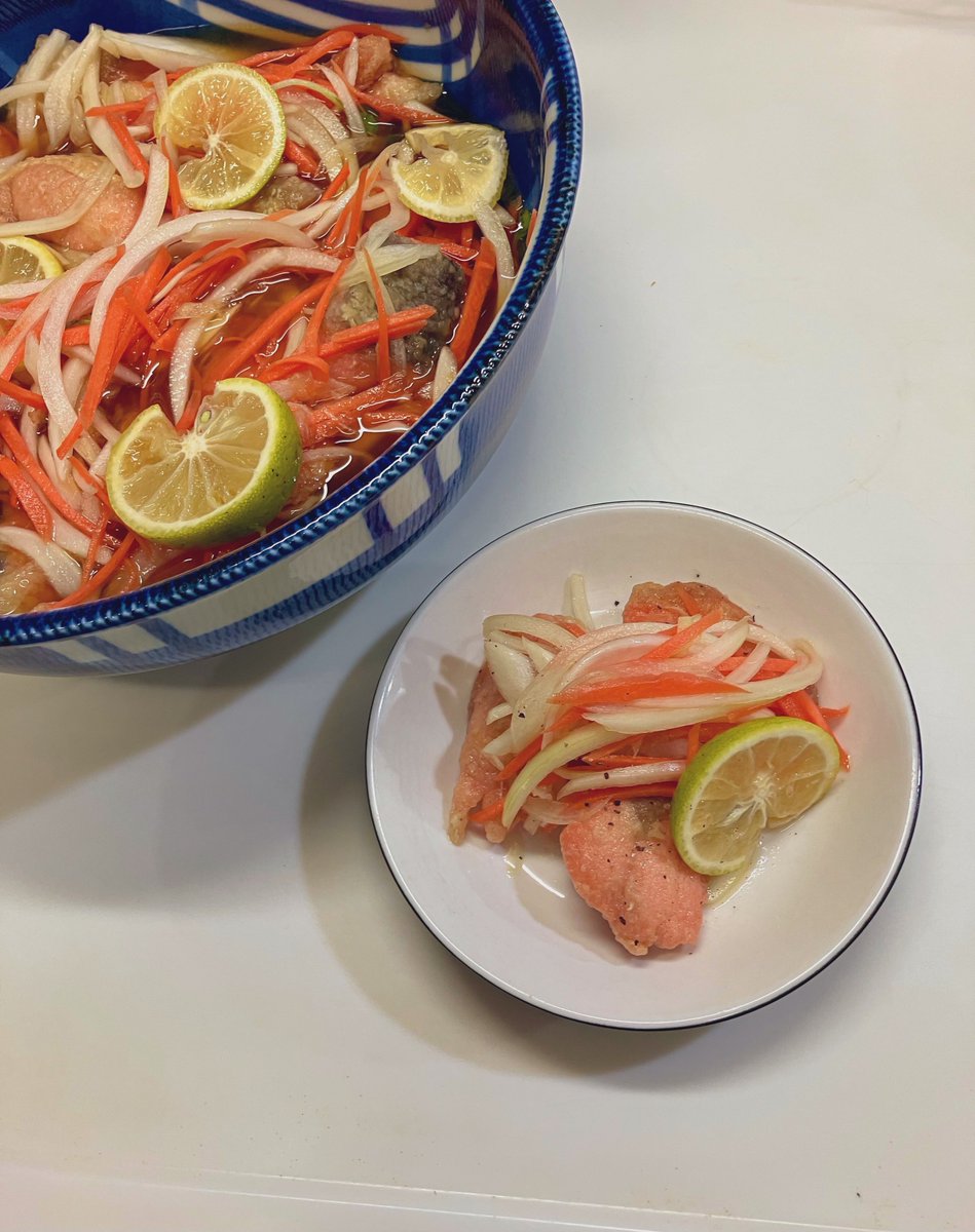 vebilhoMjnzuqby's tweet photo. キッチン日和スペシャル
さけの南蛮漬け

子も食べるのでセロリはパスした上に、作ってすぐ、食べました…美味しかったです！

土佐酢はこのままの量で5人分行けます

放送でTAIRIKさんがされてたようにご飯にONで食べたのも美味しかったです！

#きょうの料理 #栗原はるみ #TSUKEMEN https://t.co/OlJ4Gh1aJ0