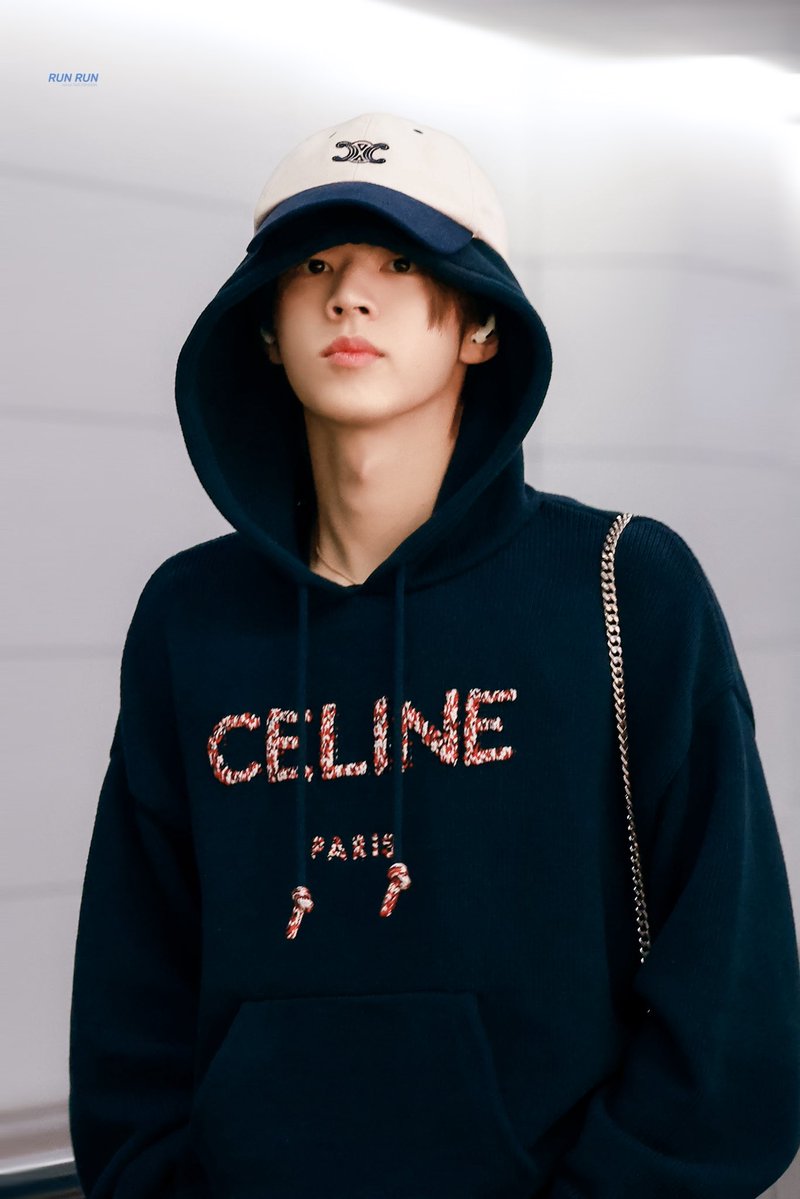 runtothend_dh's tweet photo. 261005 한국도착🫳🏻🫳🏻3일동안 정말 고생 많았어!🥰💕

#도훈 #DOHOON #ドフン 
#TWS #투어스 https://t.co/i4xUoPtvU3