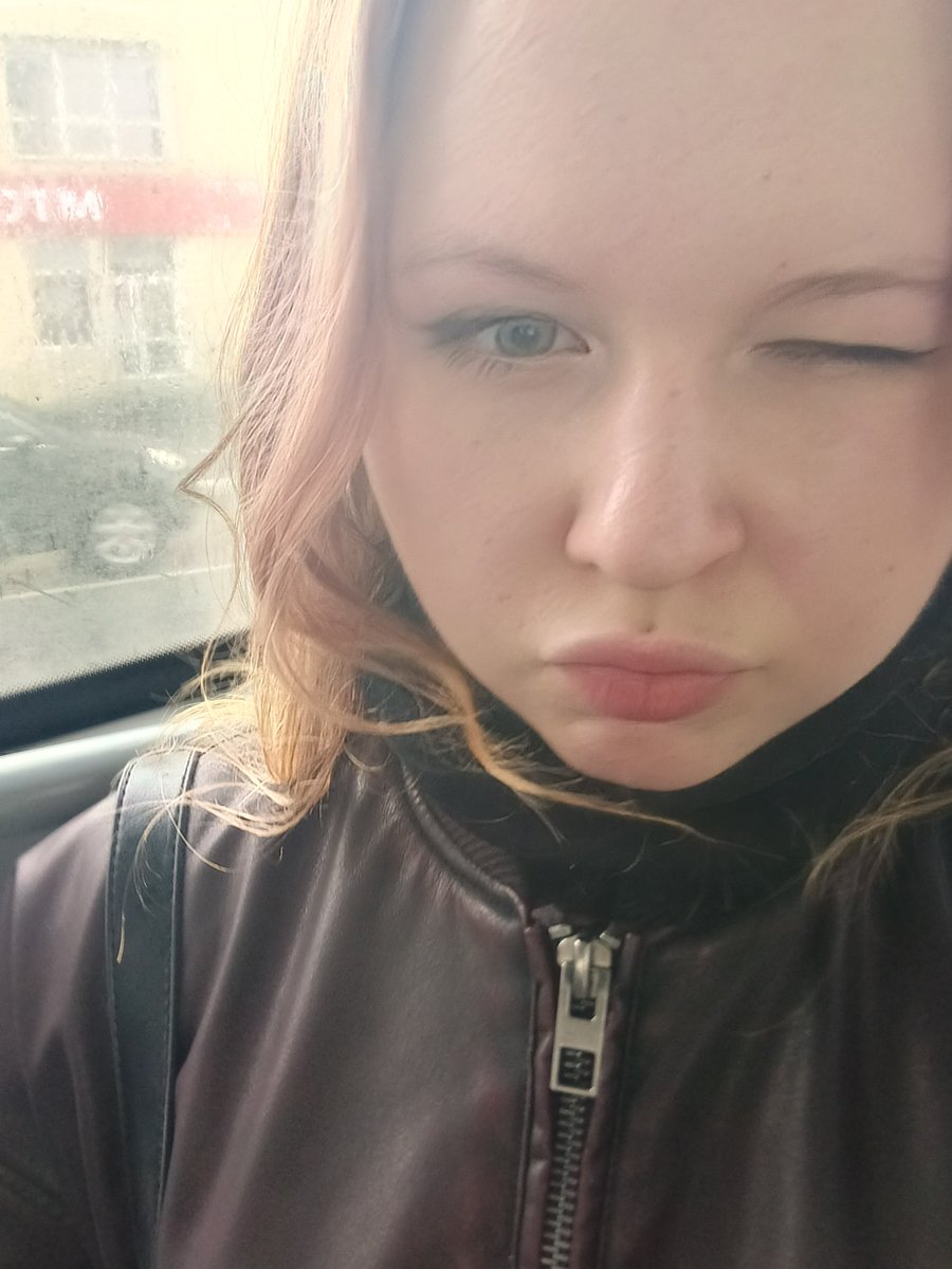 Valeryvlb's tweet photo. Ура, домой https://t.co/s4ODE6cCzG