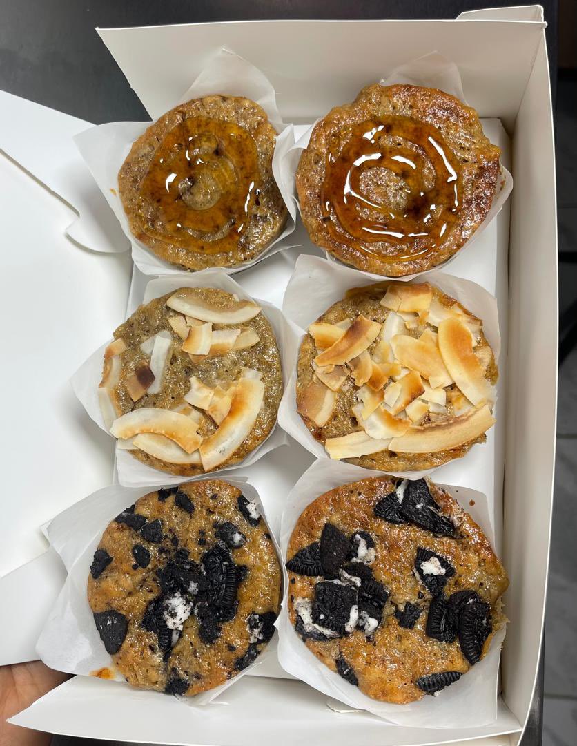 __hypthshawry's tweet photo. Yesterday delivery 😍😍😍✅

Banana muffins 
Box of 6.       11,000 
2 classic and 4 with two toppings of choice 

Box of 4.  7,800
2 classic and 2 with two toppings of choice 

Extra toppings available at extra cost 
Choco chunk 
Raisins 
Biscoff 
Nuttella

Please patronize https://t.co/zl3QJSDZZQ