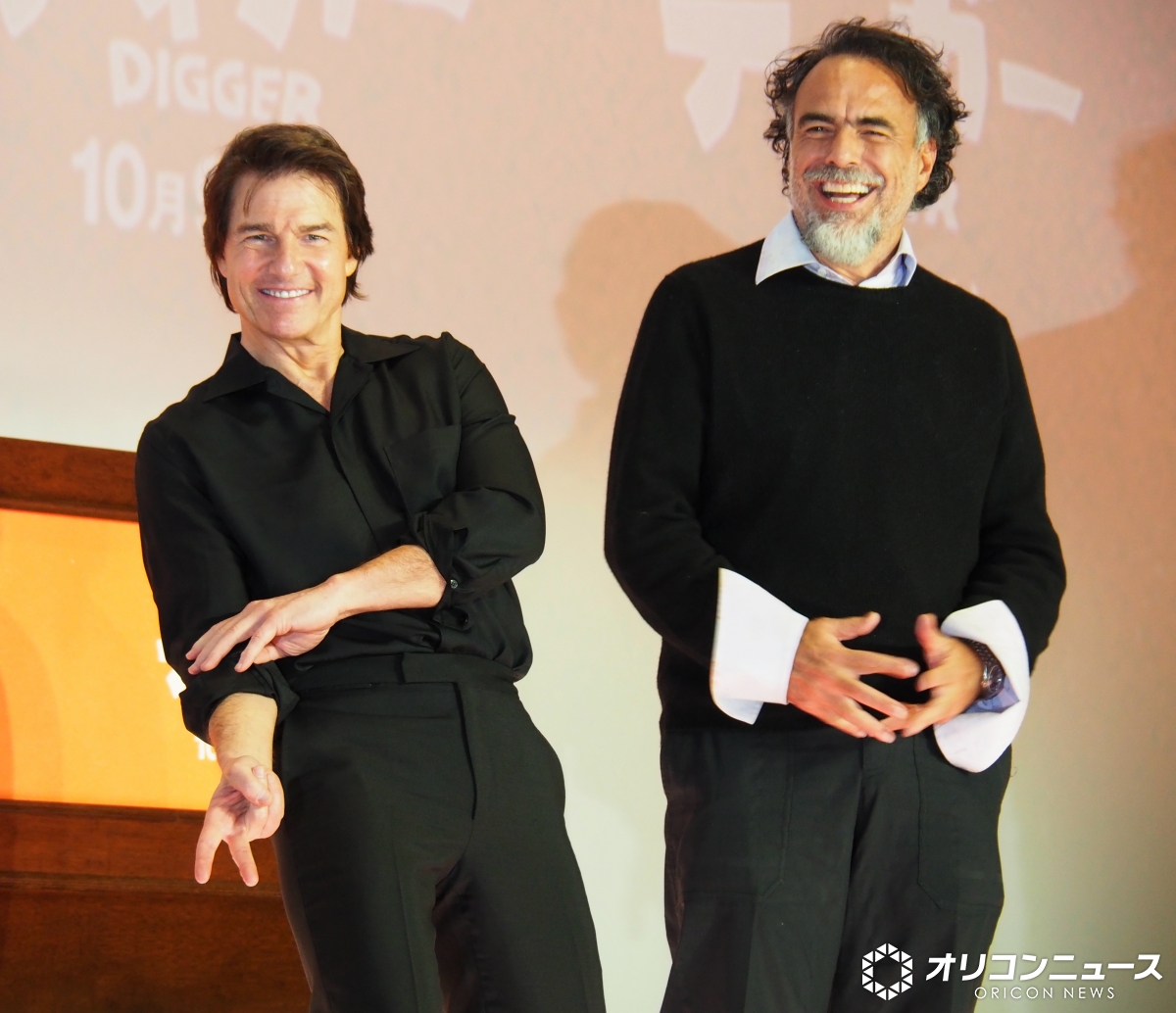 oricon's tweet photo. トム・クルーズ、26回目の来日🎌
映画『DIGGER／ディガー』会見
⠀
変身に6時間
リハから特殊メイクで役作り
⠀　↓
素の姿にスタッフ
「うわ！トム・クルーズがいる！」
https://t.co/FX0HUU73xV
⠀
10分間の大演説をワンショットで
せりふの暗記より「何をどう伝えるか」
https://t.co/rfdxcS6C99 https://t.co/qm1zA95KKK