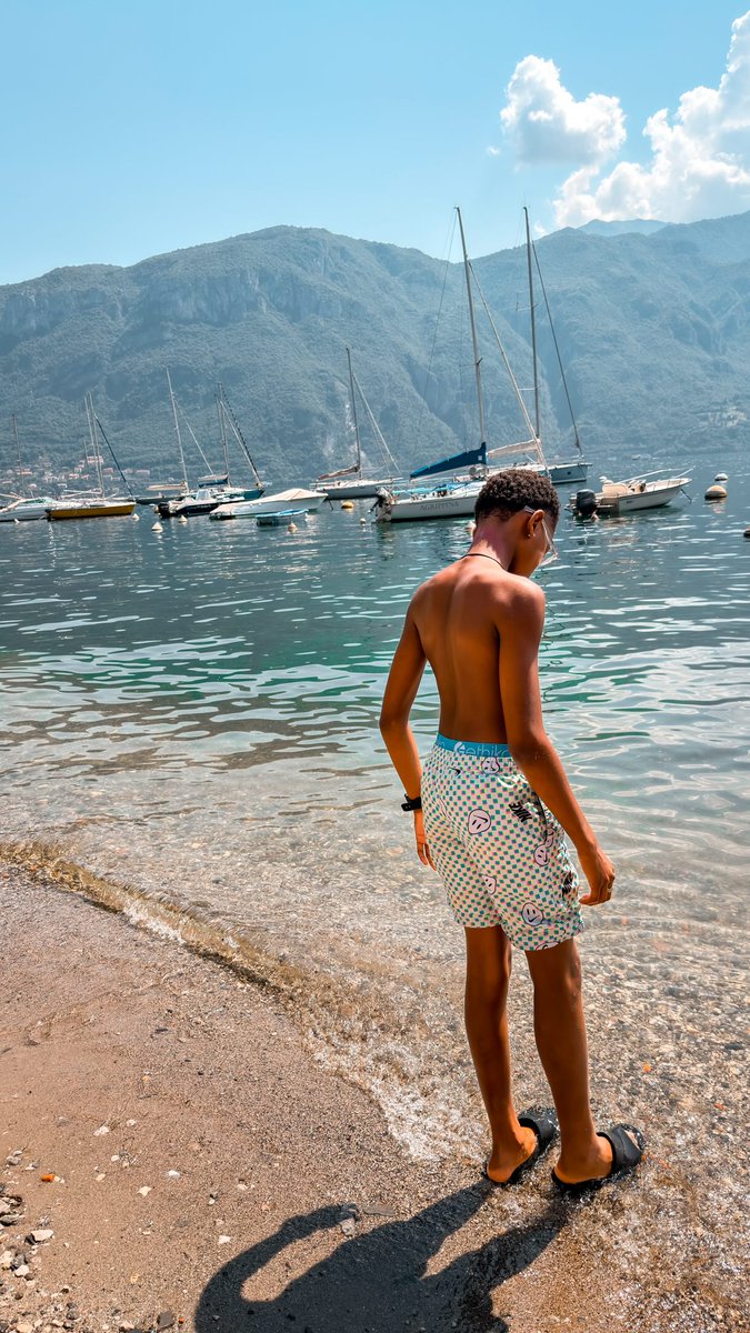 asneitupilil's tweet photo. At Royal Expression Travels, we travel before our clients do. Time with trusted local partners like Mitch at Bellagio Water Sports ensures every Lake Como experience is thoughtfully tailored, from vintage boats to kayaking, hikes, and aperitivos. https://t.co/QLkfziA4Jj