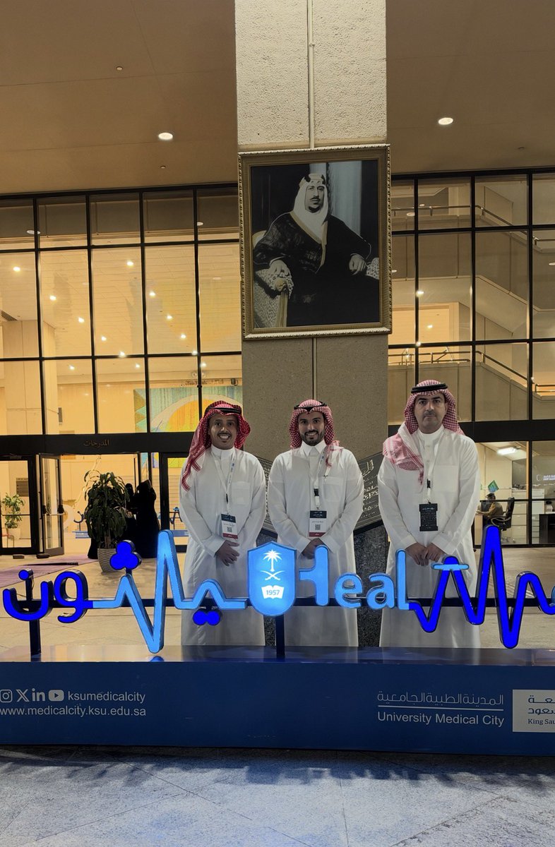 Dralmansour_A's tweet photo. تشرفت بالمشاركة في تحكيم #هيلثون_2026 هاكاثون الابتكار الصحي الرقمي بجامعة الملك سعود، وسط حضور مميز من القيادات والخبرات في مجالات الصحة والتقنية والابتكار.

ومثل هذه اللقاءات دائما ما تجمعنا بزملاء مميزين، وسعدت بلقاء د. إبراهيم متنبك المشرف على مكتب إدارة البيانات بجامعة الملك سعود، وفيصل الشمري المدير التنفيذي لقطاع التقنية في هيئة التأمين، وعدد من الكفاءات الوطنية المميزة.

كل الشكر للقائمين على هذا الحدث، وبالتوفيق لجميع المشاركين 🇸🇦

#HealThon2026