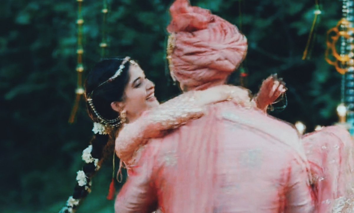 sugarrflufff's tweet photo. Not me singing and vibing to salem e ishq randomly while walking in my house. Mere cutus ki shaadi hai 🥹💕🥹🧿🤧
#SeherHoneKoHai https://t.co/EmDxf6ZxzJ