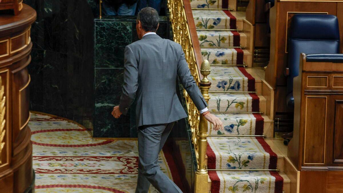 ultimora_pol's tweet photo. 🇪🇸 #Spagna – Pedro #Sanchez si dimette e indice elezioni anticipate. https://t.co/iSVmaM1aWE