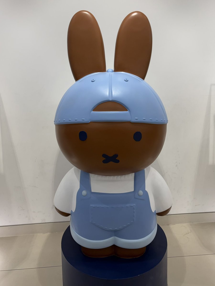 HANSOGUEM's tweet photo. 지훈아 여기서 뭐해 https://t.co/Ra3mlW9sK2