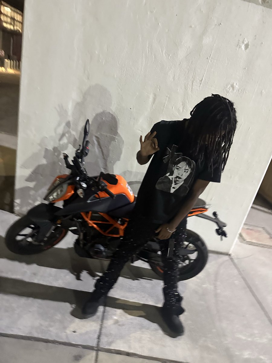 DREKODABEST's tweet photo. can you see me now?♾️ https://t.co/oKU0xZpywX