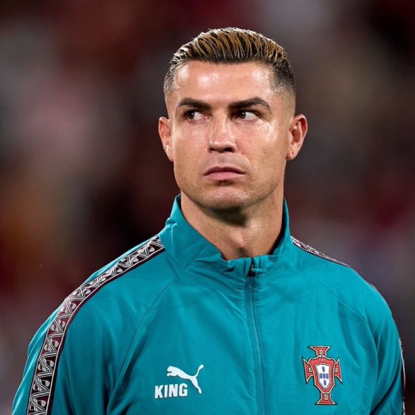 TouchlineX's tweet photo. 🚨🚨🚨 𝗠𝗔𝗝𝗢𝗥 𝗕𝗥𝗘𝗔𝗞𝗜𝗡𝗚: Jorge Jesus wants to CALL UP Cristiano Ronaldo again for Portugal’s November international break. 🇵🇹

— @abolapt https://t.co/eja8AJ4UGY