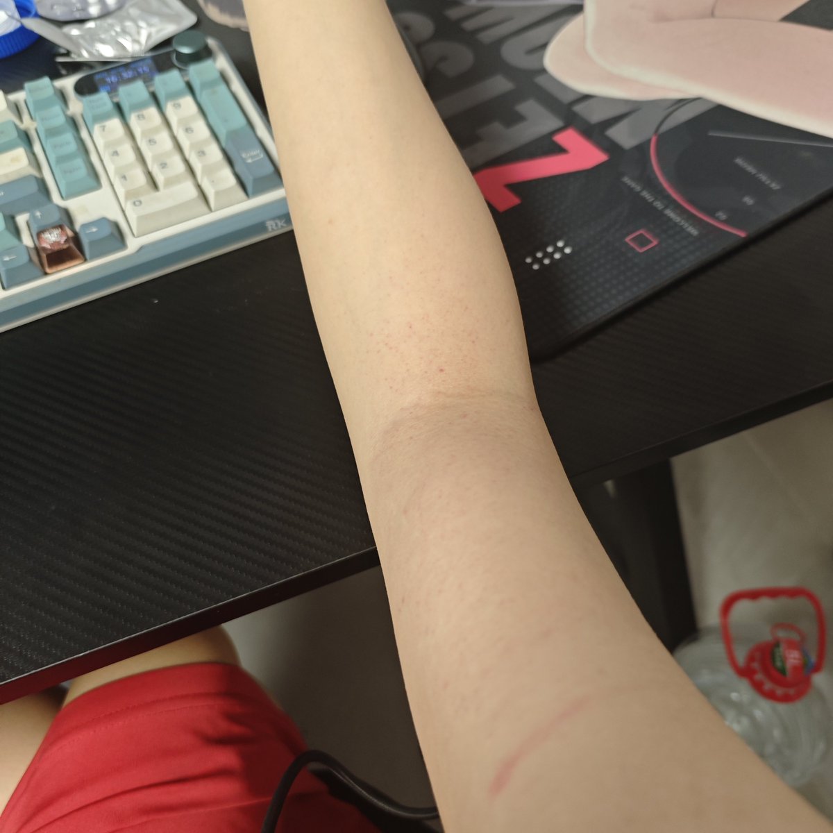 LanQing0328's tweet photo. *^^
很喜欢吃饭以后第二天残余的痕迹...
会给我一种错觉:
“感觉还不够狠下次可以再多吃点”
ovo.... https://t.co/Dx08q4E6Lq
