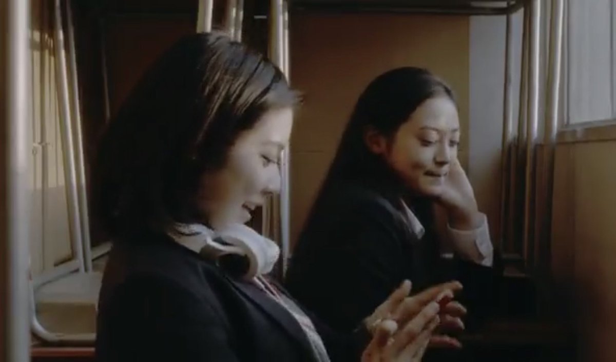 PIAMY4's tweet photo. 🎬\\話題の映画紹介//『＃放課後ロスト』

今話題の松岡茉優さんが出演する青春百合作品🎞️❤️‍🔥

廃校が決まっている高校の最後が舞台🏫

明確な恋人関係ではないものの、ふたりの特別な関係や留学前の切なさなどが繊細に描かれている作品👭🫶

演技もとても引き込まれるので、『ダウンタイム』で松岡茉優にハマった人は絶対観て欲しい😍✨